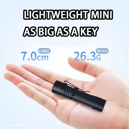 Multifunctional Mini Flashlight Keychain Made of Aluminum Alloy (8 Light modes)